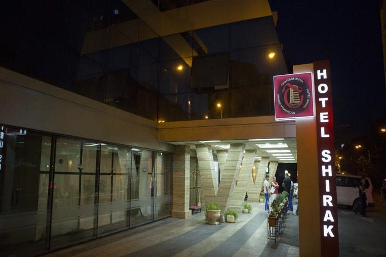 Shirak Hotel Jerevan Buitenkant foto