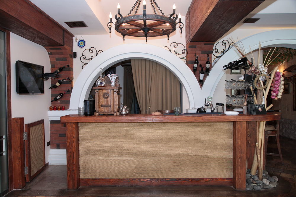 Shirak Hotel Jerevan Buitenkant foto